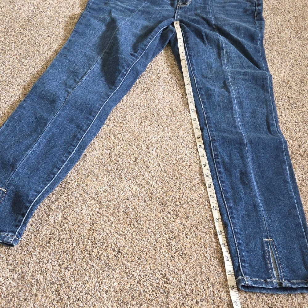 Judy Blue Classic Blue Skinny Jeans - Picture 4 of 10
